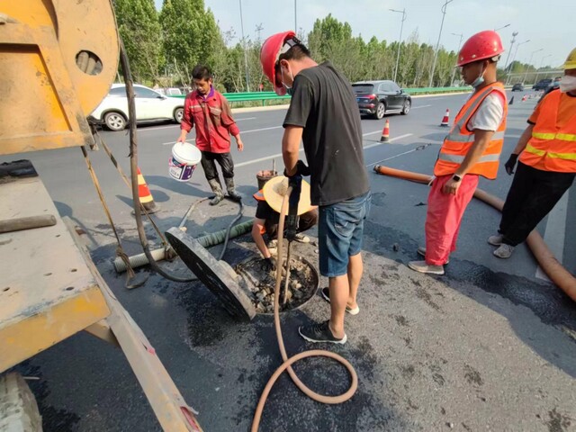 昆明管道潜水封堵气囊